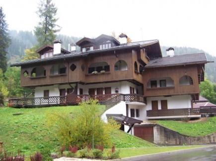 Garni Pecol Acomodação com café da manhã Fusine Exterior foto